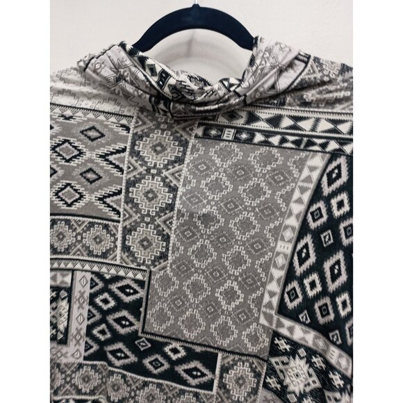 Ruby Rd Womens BOHO Tunic Top Size 1X Gray Aztec Sharkbite Cowl Neck 3/4 Sleeve - Picture 6 of 6